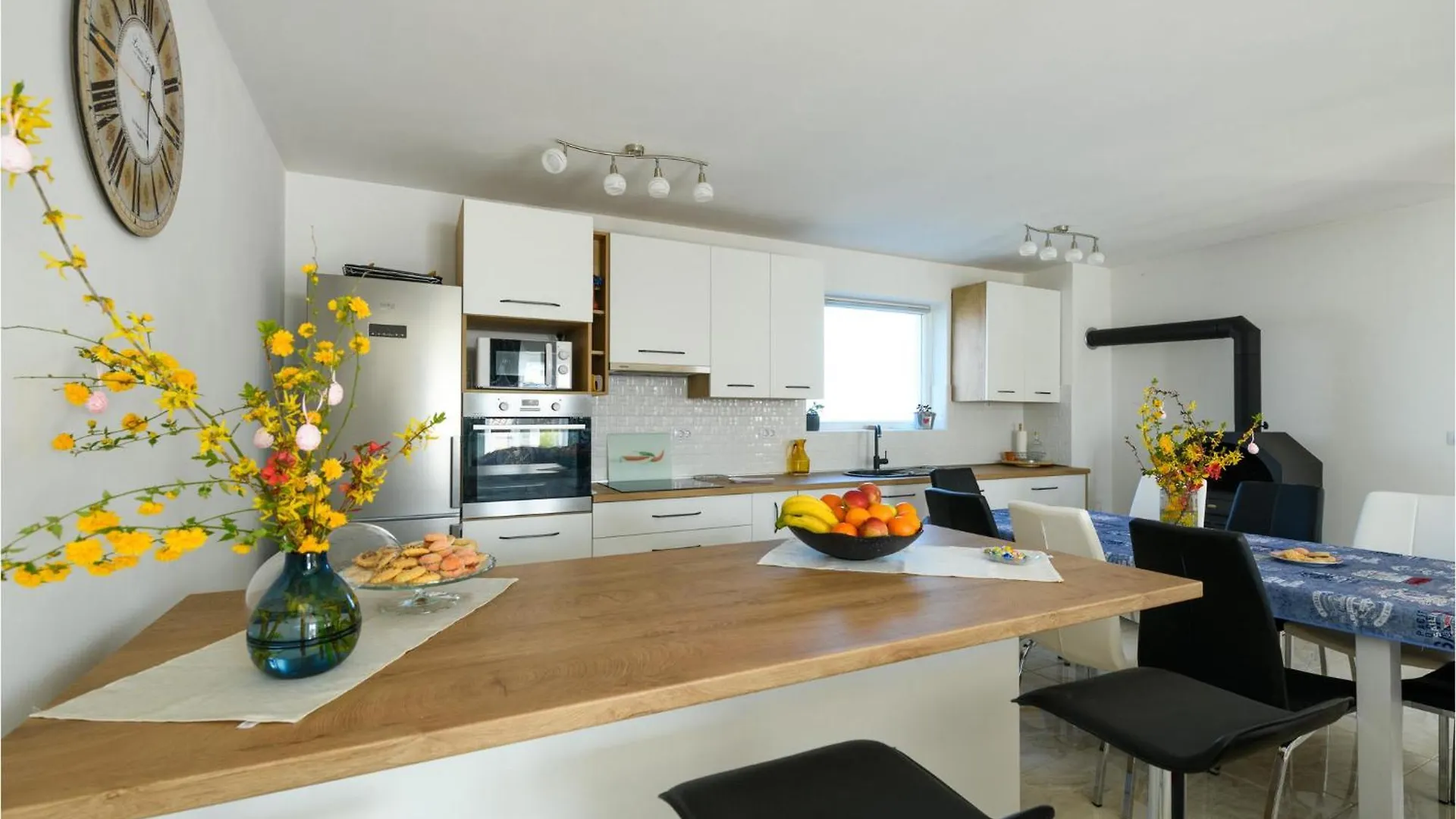Stunning Home In Fradelani With Wifi Sivati Croatia