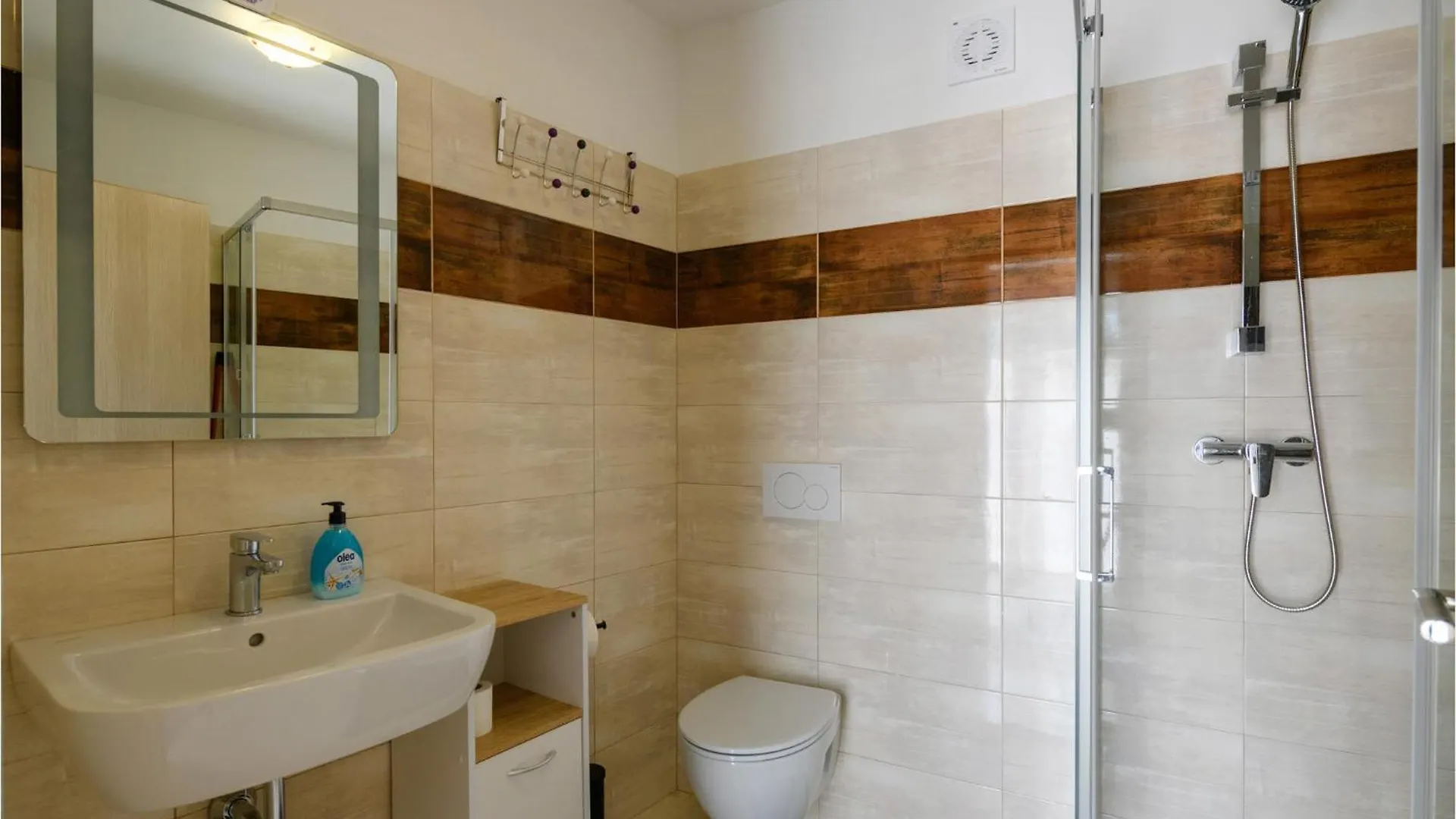 Stunning Home In Fradelani With Wifi Sivati 0*,  Croatia