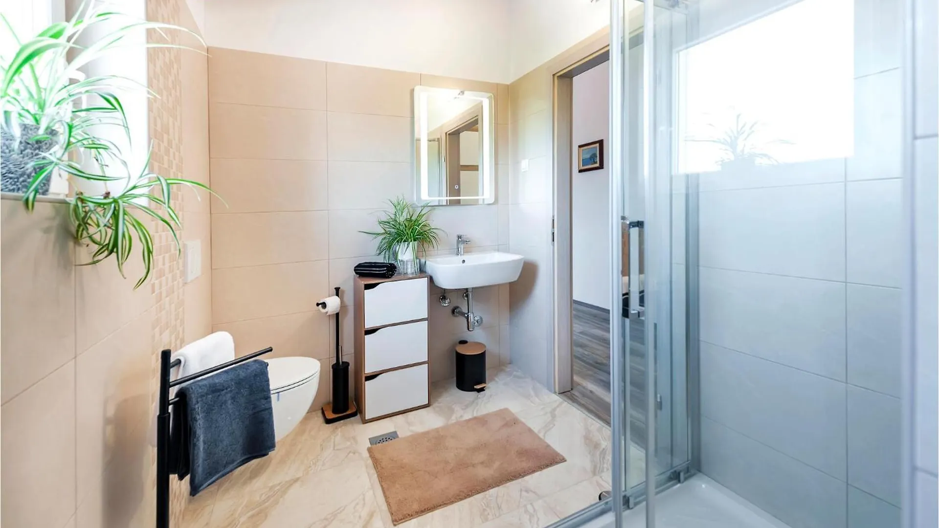 Stunning Home In Fradelani With Wifi Sivati Holiday home