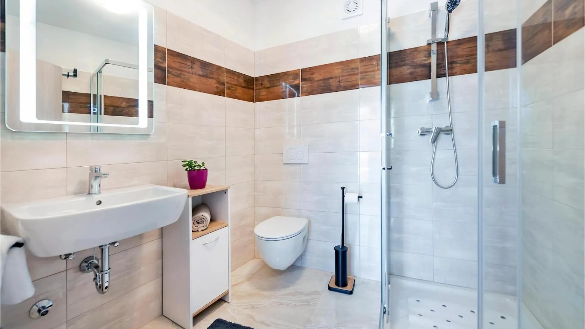 Stunning Home In Fradelani With Wifi Sivati Holiday home