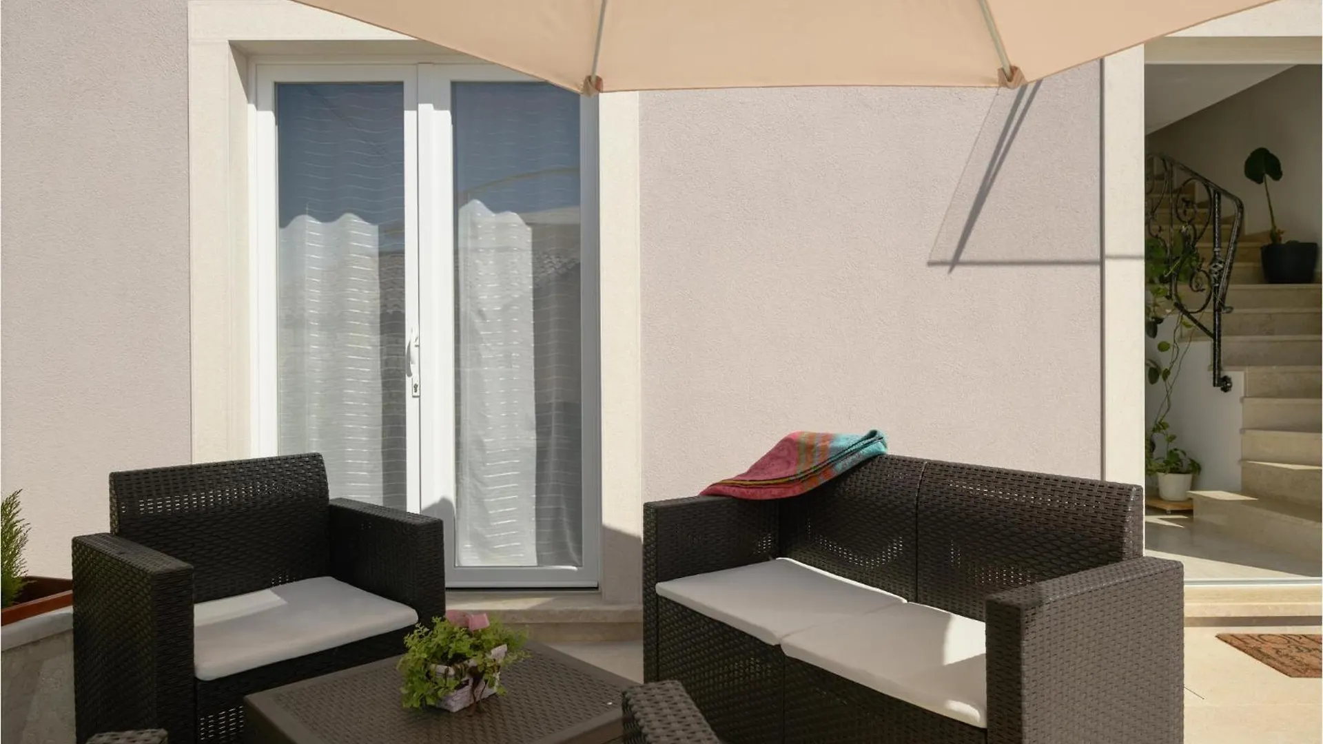 Nice home in Fradelani with WiFi&3 Bedrooms Sivati