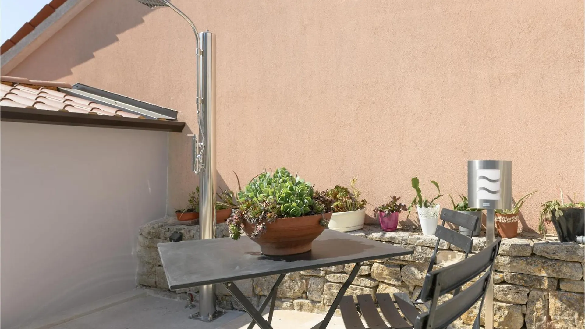 Nice home in Fradelani with WiFi&3 Bedrooms Sivati 0*,