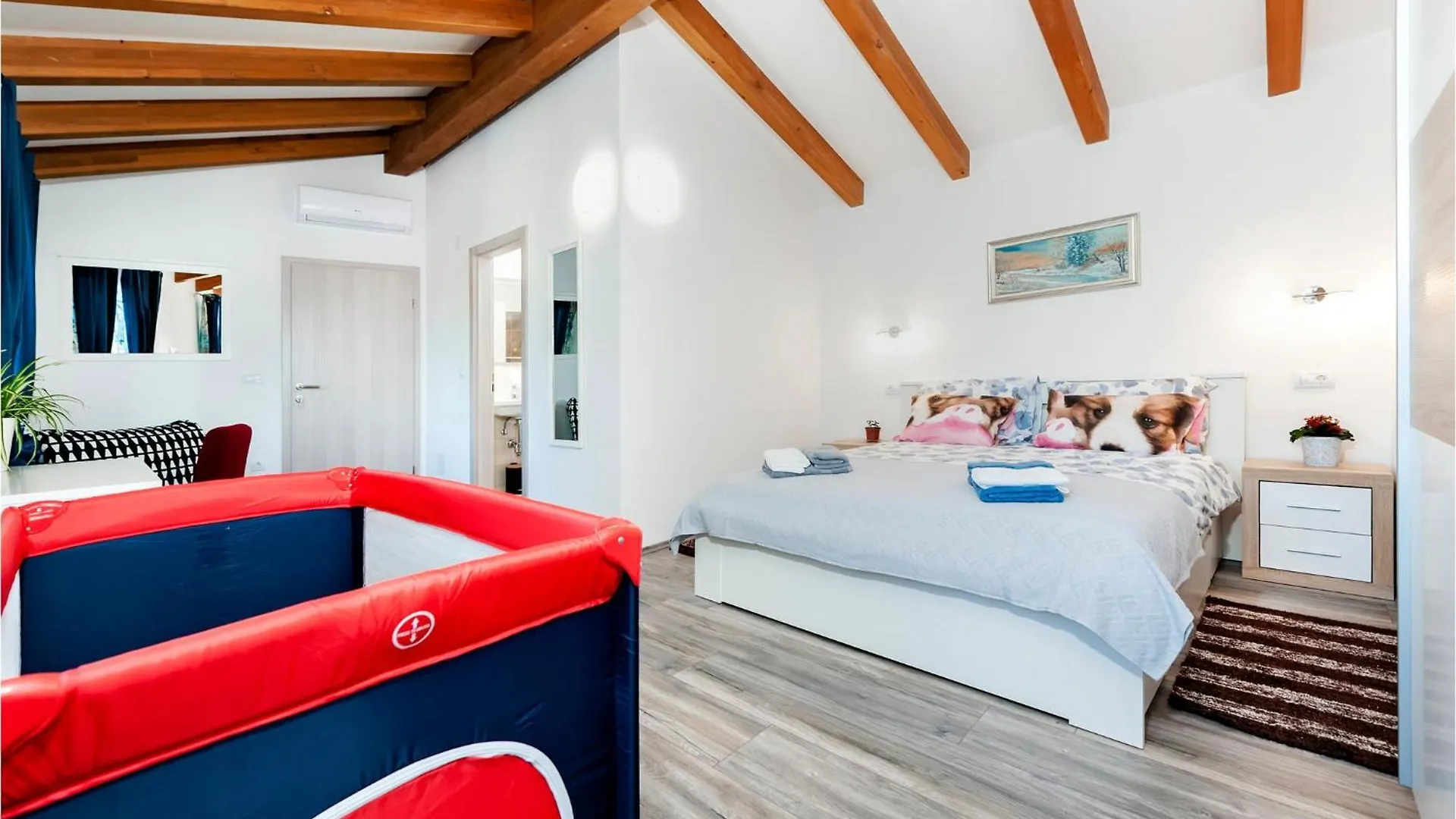 Nice home in Fradelani with WiFi&3 Bedrooms Sivati Kroatië
